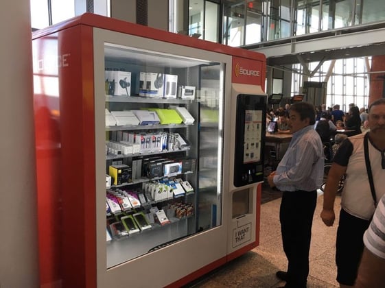 the-source-pearson-airport-people-shopping-800x600